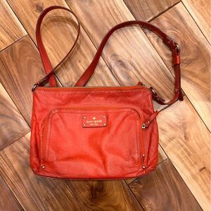 Kate Spade red crossbody purse 🐞